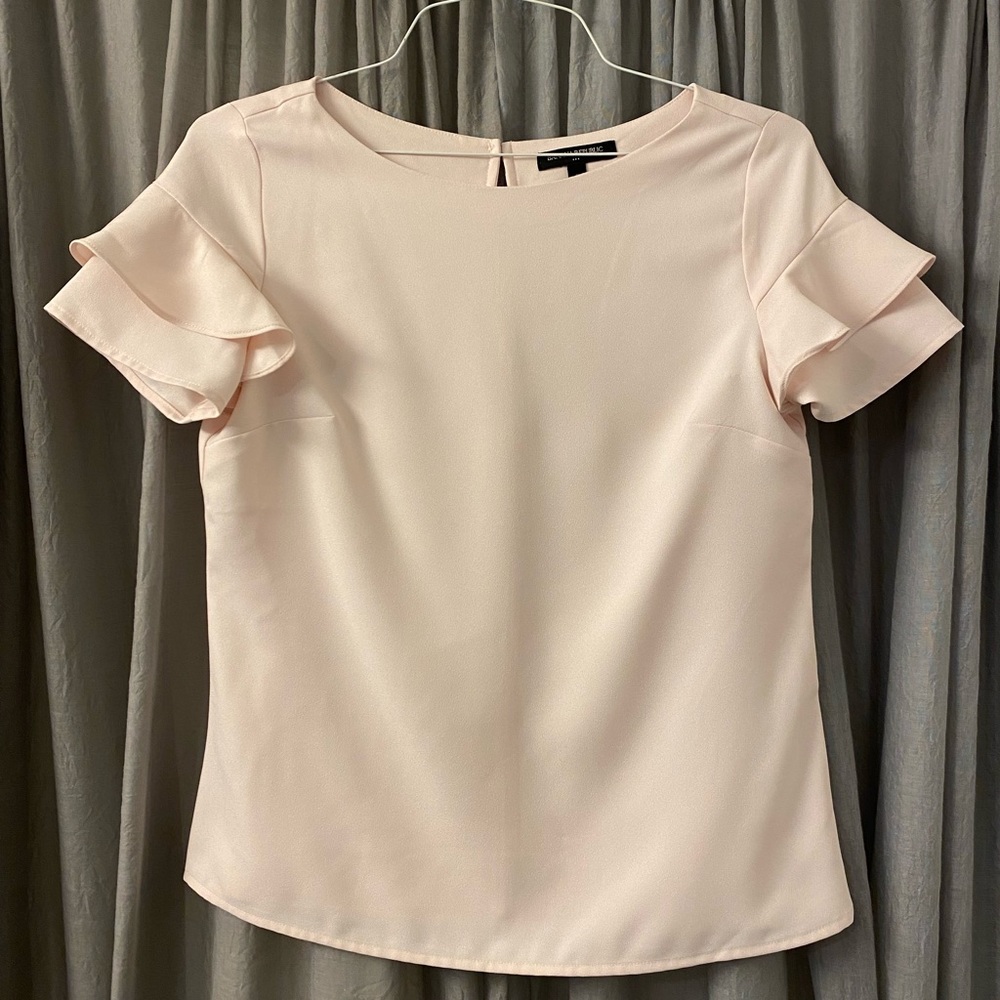 Banana Republic Light Blush Pink Ruffle Sleeve Blouse